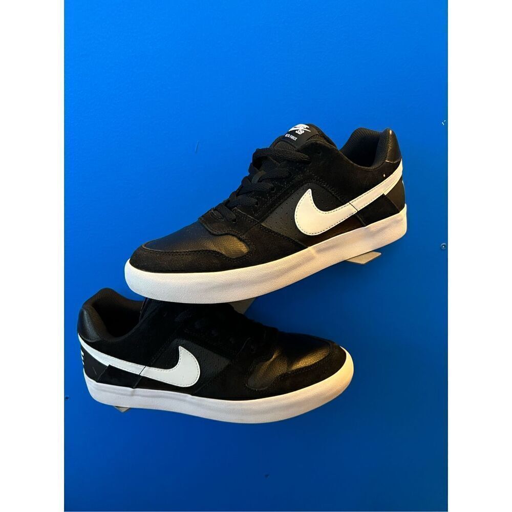 NIKE Men SB Delta Force Vulc Black/White Men's Size 10 942237-010